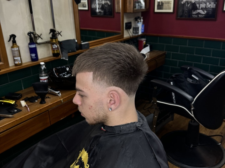 Andrew Barber Shop