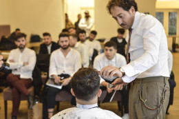 Corsi di tecniche e taglio maschile - Educational barber school